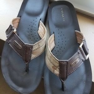 Coach Flip flops